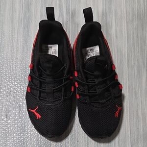 Puma AXLN mesh Black Tennis Shoes